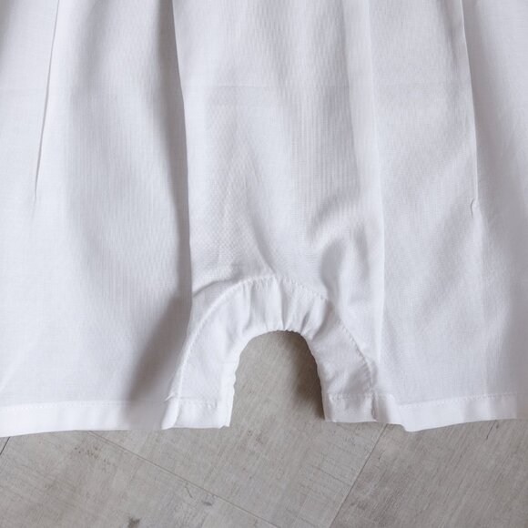 Baby Boy's White 100% Cotton Romper Blue Embroidery Heirloom Boutique NWT - Picture 4 of 4